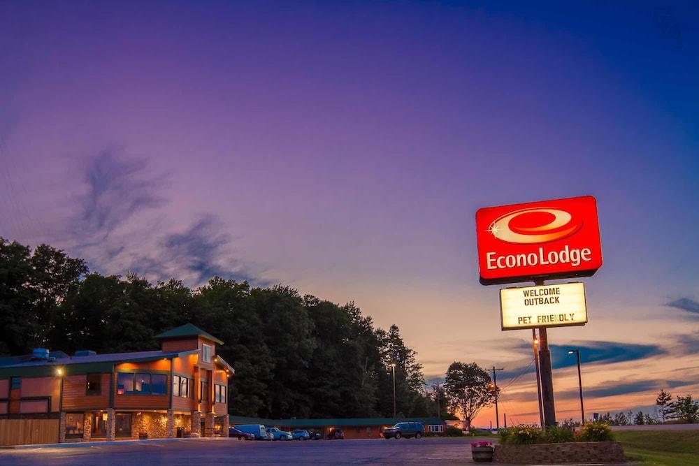 Econo Lodge Lakeview Marquette Exterior photo